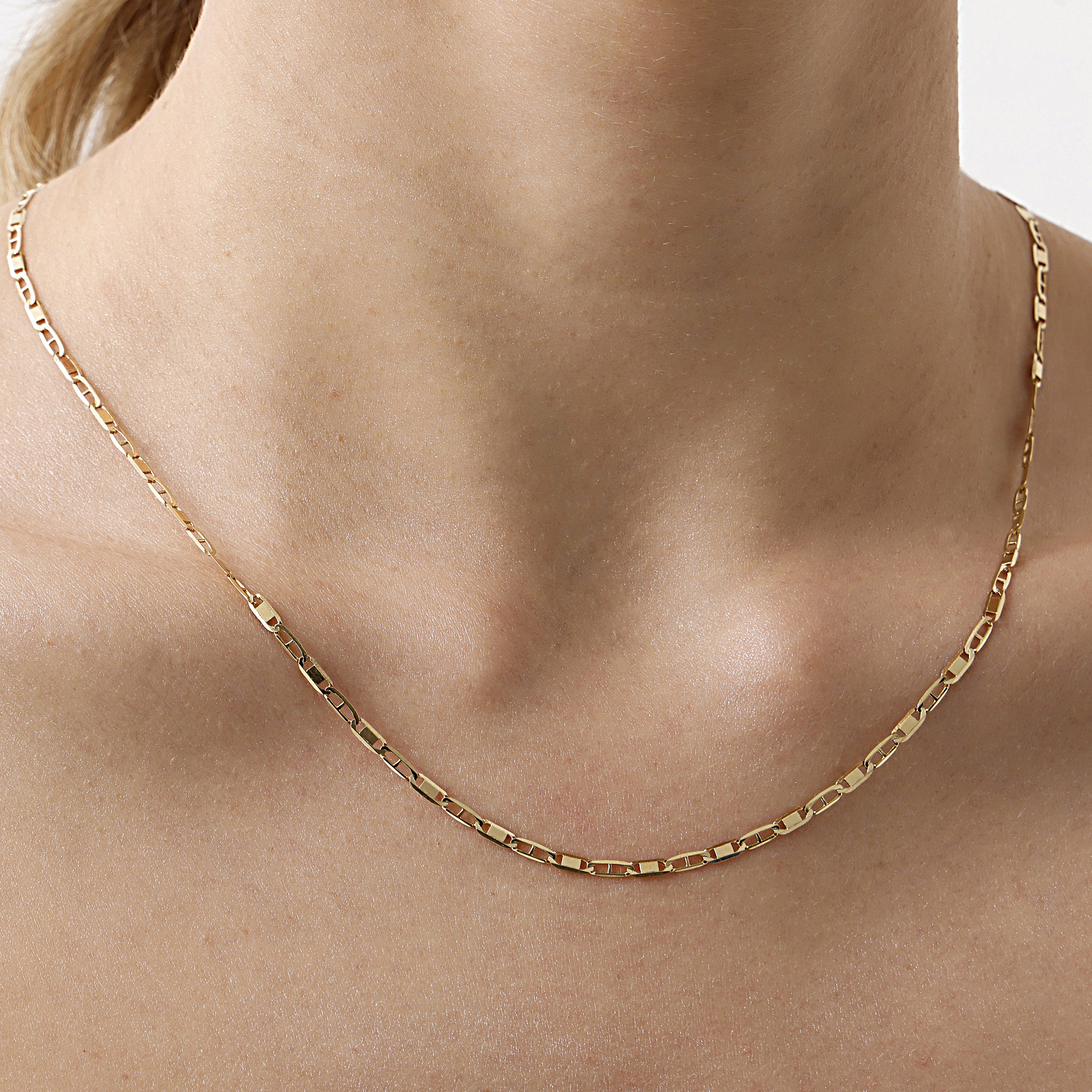 Golden Minimalist Chain Necklace